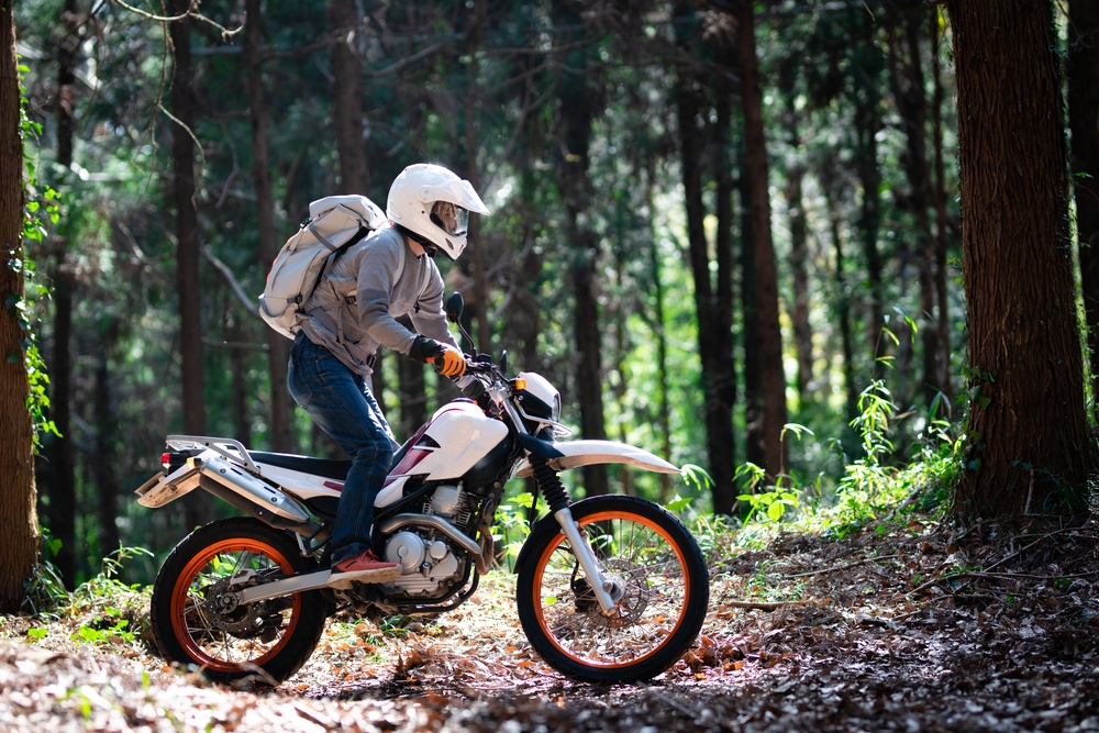 Störung durch Motorrad